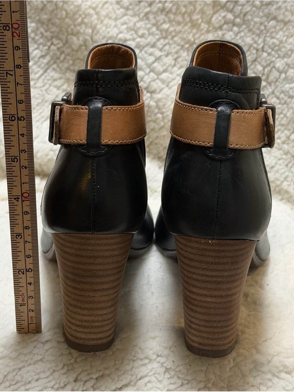 Clarks Artisan Black Leather Shira Nicole Peep Toe 3" Booties Women's Size 9 M - Picture 6 of 14